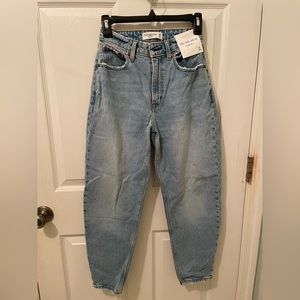 Womens Abercrombie mom jeans
